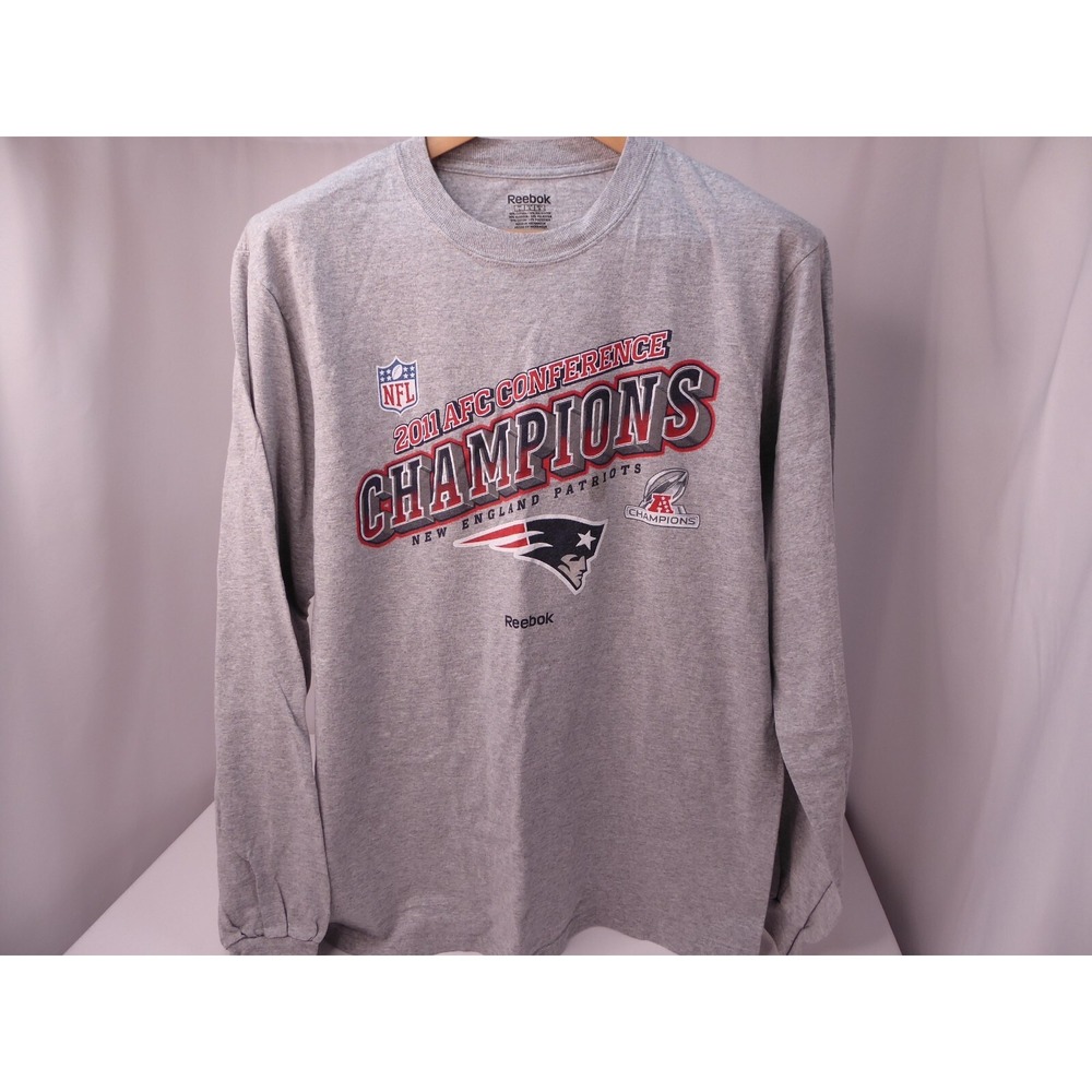 Reebok NFL New England Patriots Long Sleeved T Shirts Large 2011 AFC Champions